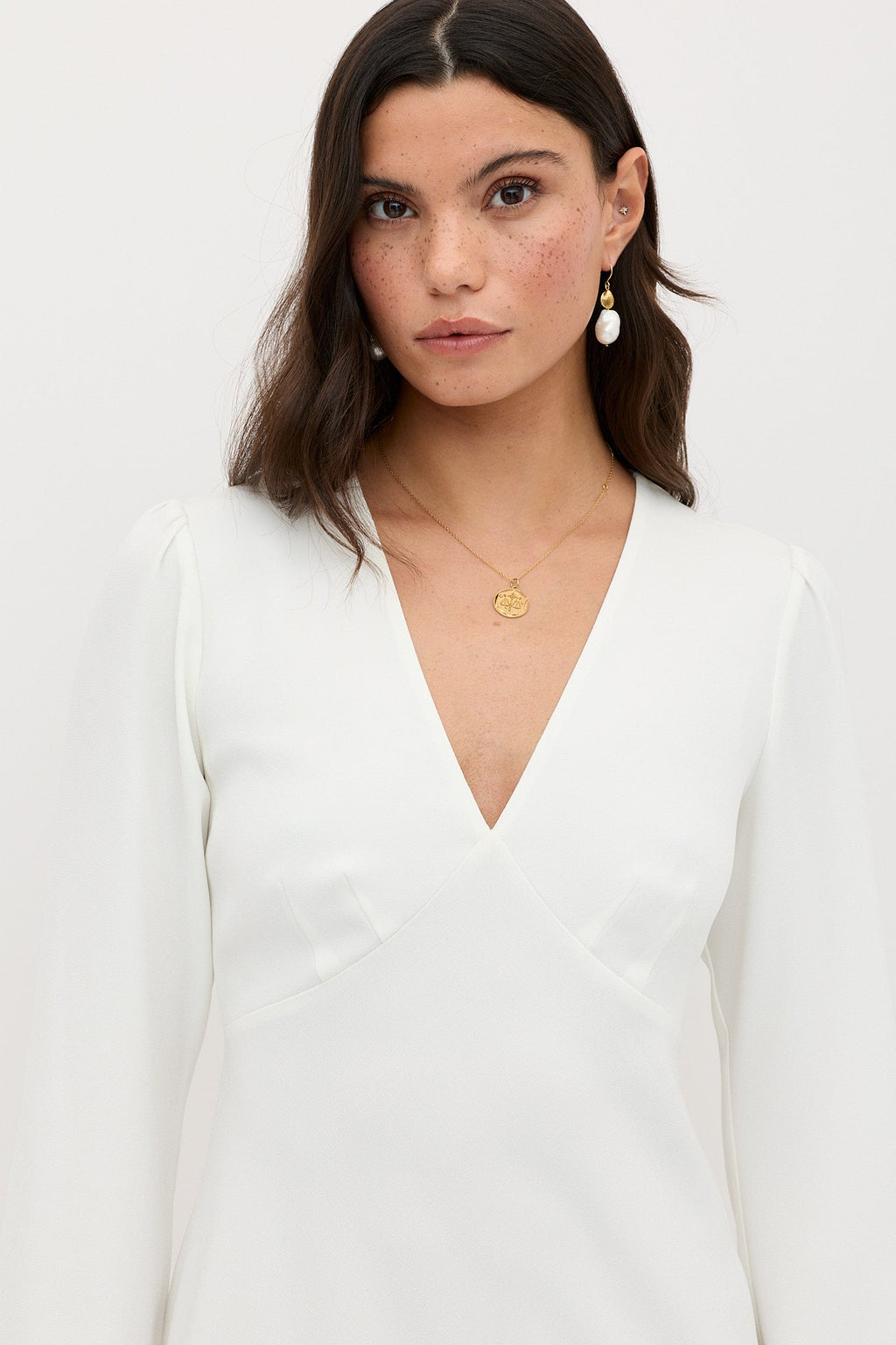 Mya - Ivory Feathers