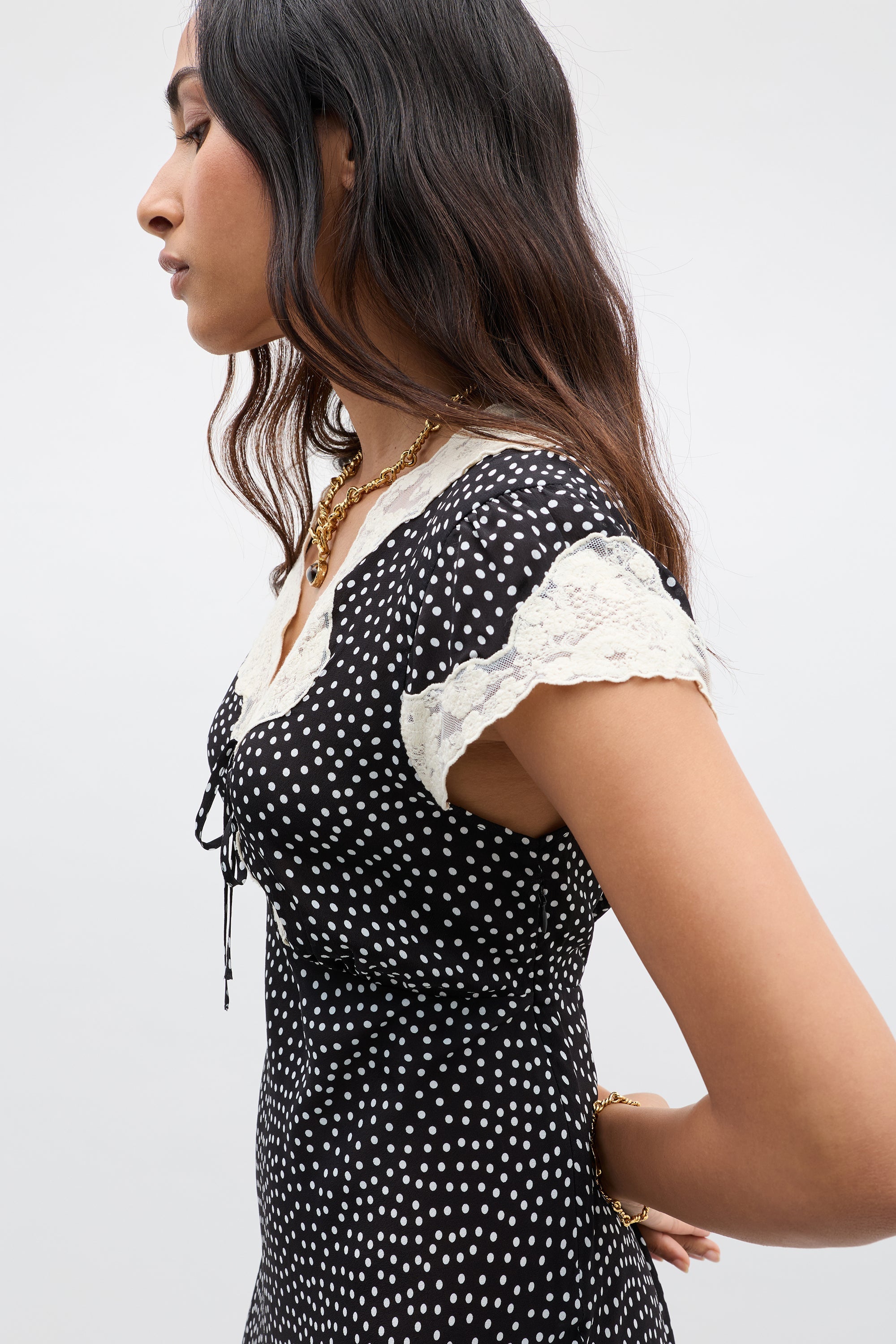 Amari  -  Mini Polka Dot Black