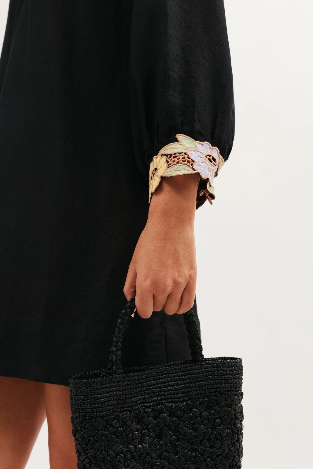 Lorienne  -  Calla Embroidery Black