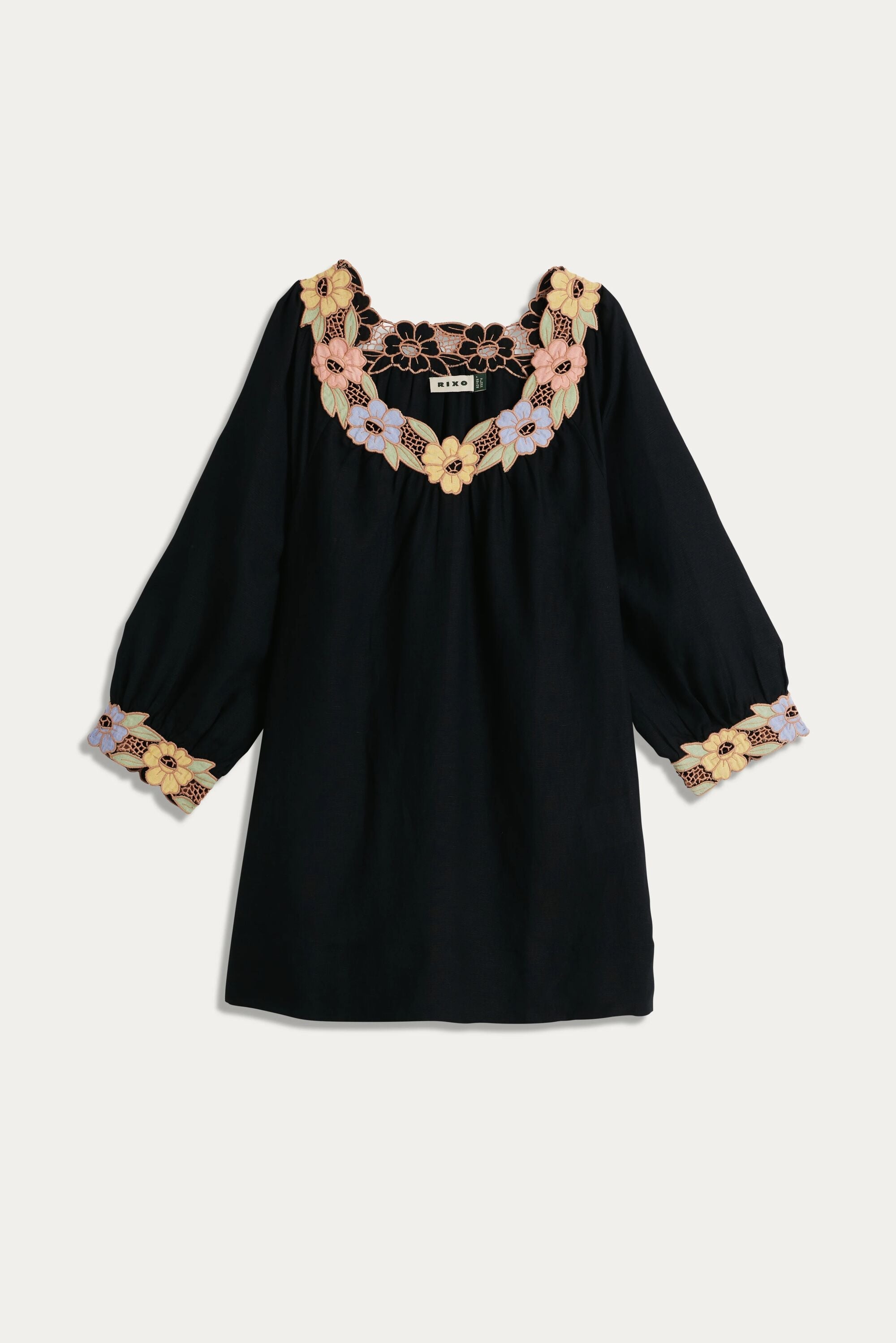 Lorienne  -  Calla Embroidery Black