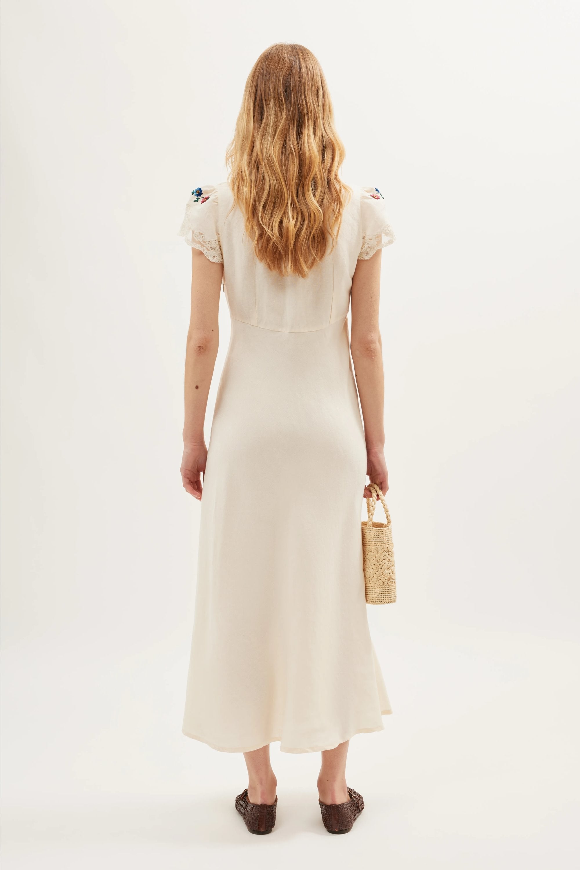 Amari  -  Daisy Sun Embroidery Cream