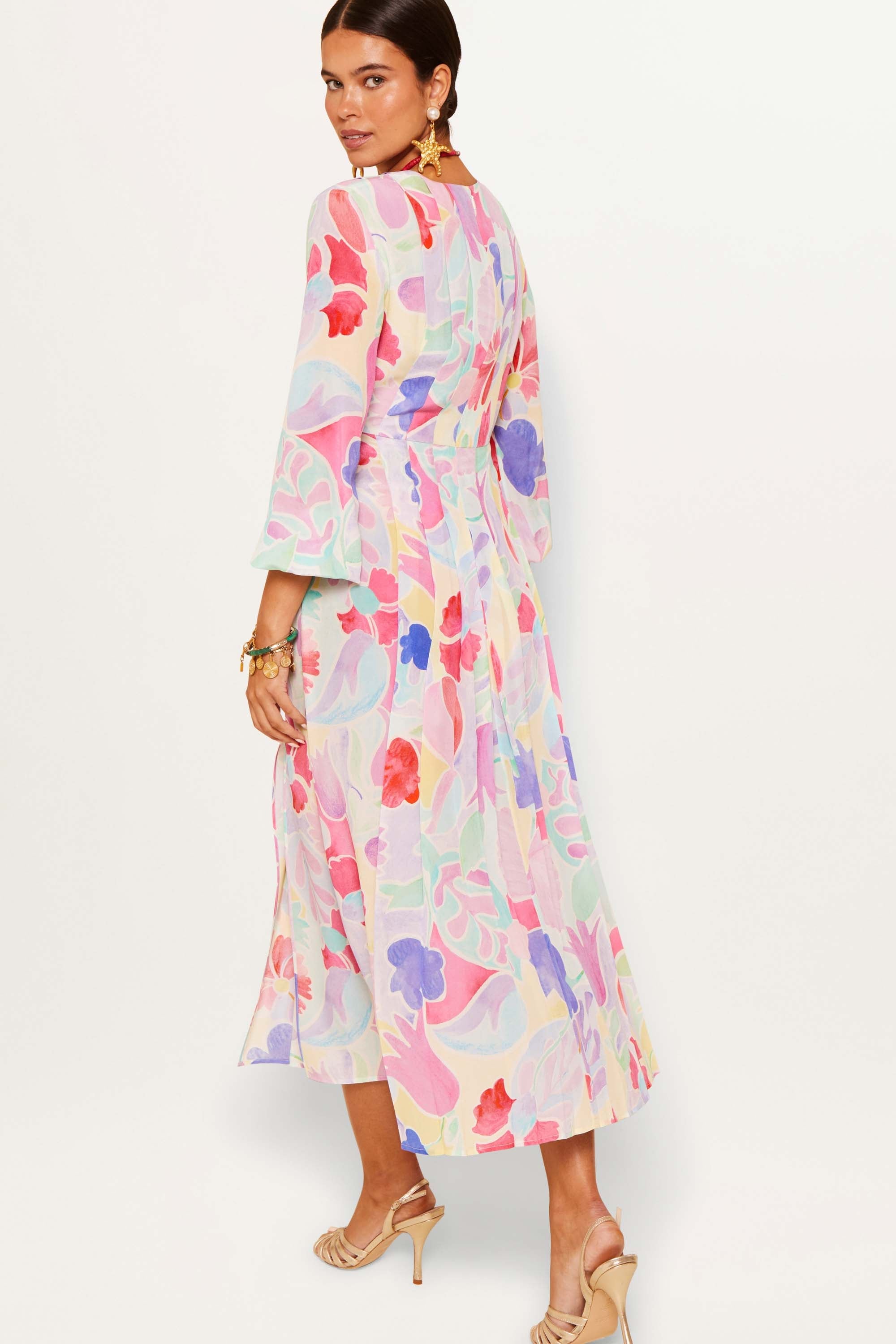 Camellia - Abstract Tulip Ivory