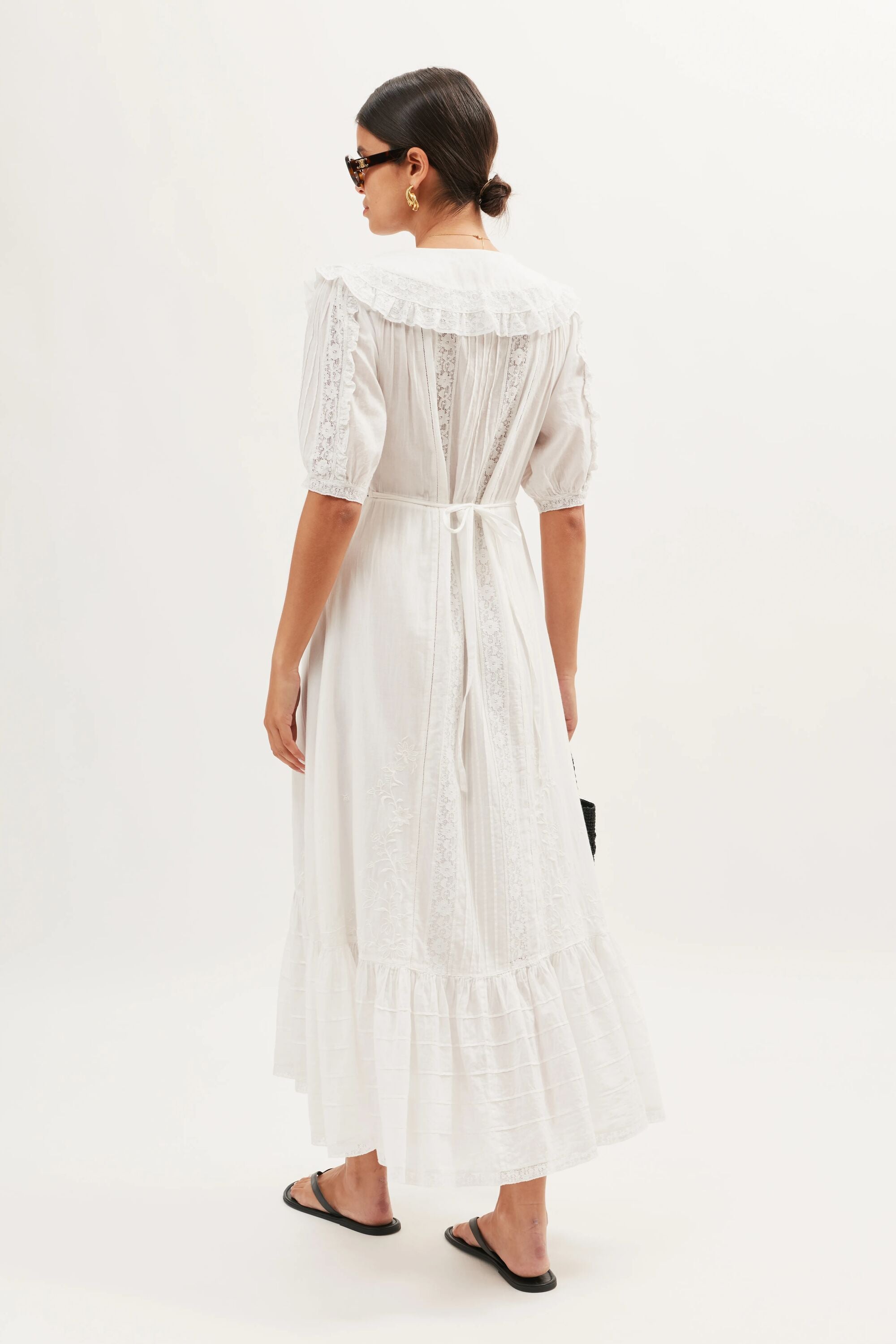 Edina - Pansy Embroidery White