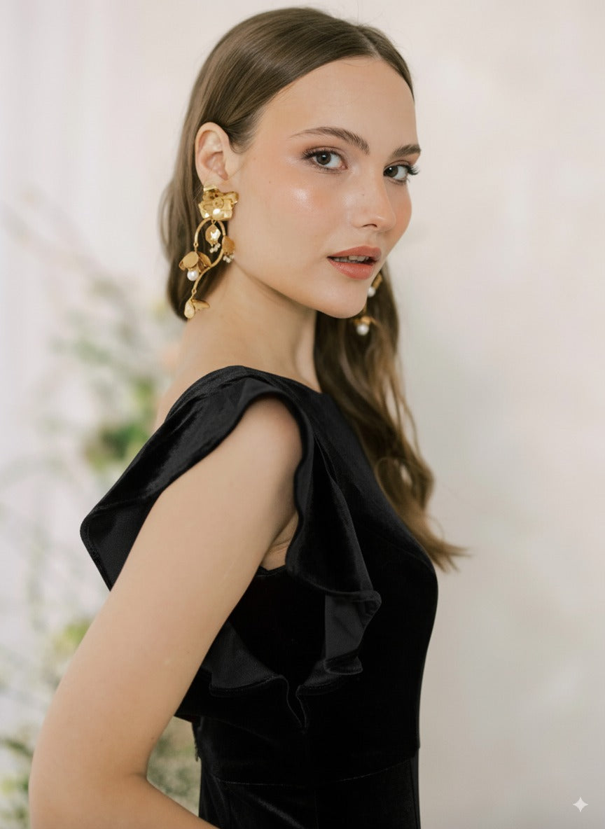 Cecelia Velvet Bridesmaid Dress in Black