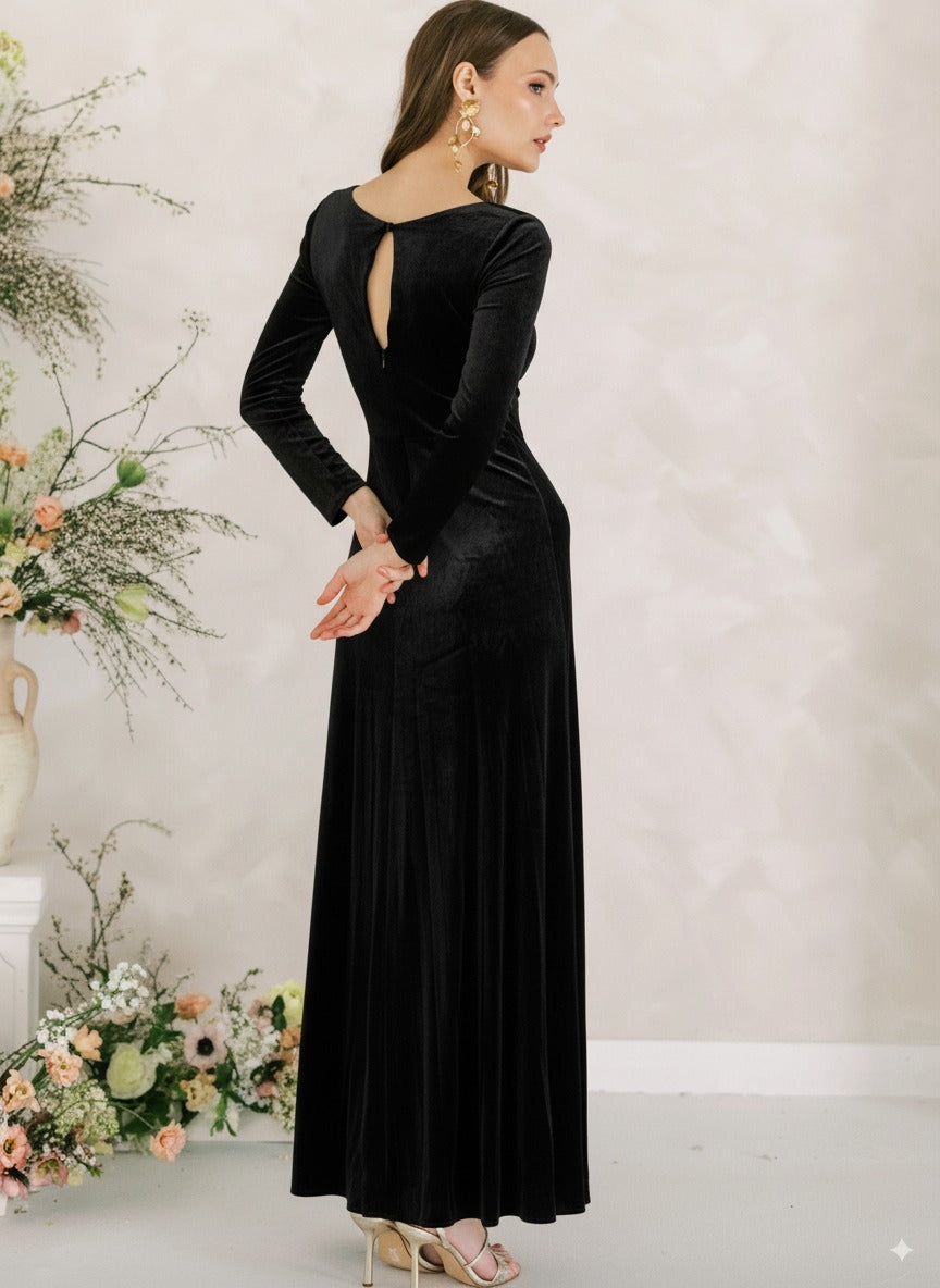 Camilla Velvet Long Sleeve Bridesmaid Dress in Black