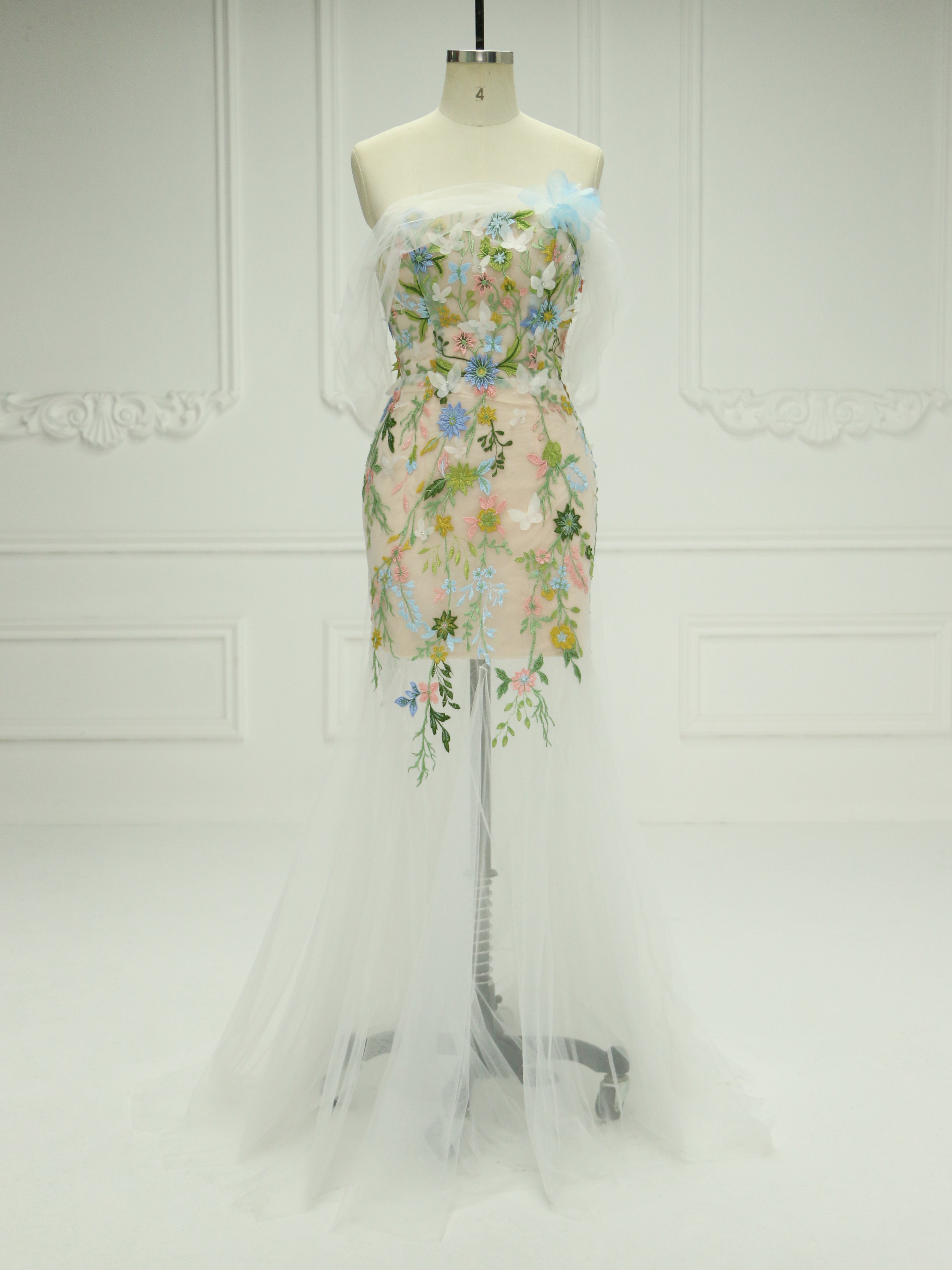 Trumpet/Mermaid Strapless Tulle Midi Floral Prom Dresses with Embroidery Lace YE2518